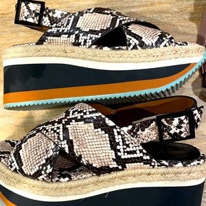 ENZO ANGIOLINI SANDALS